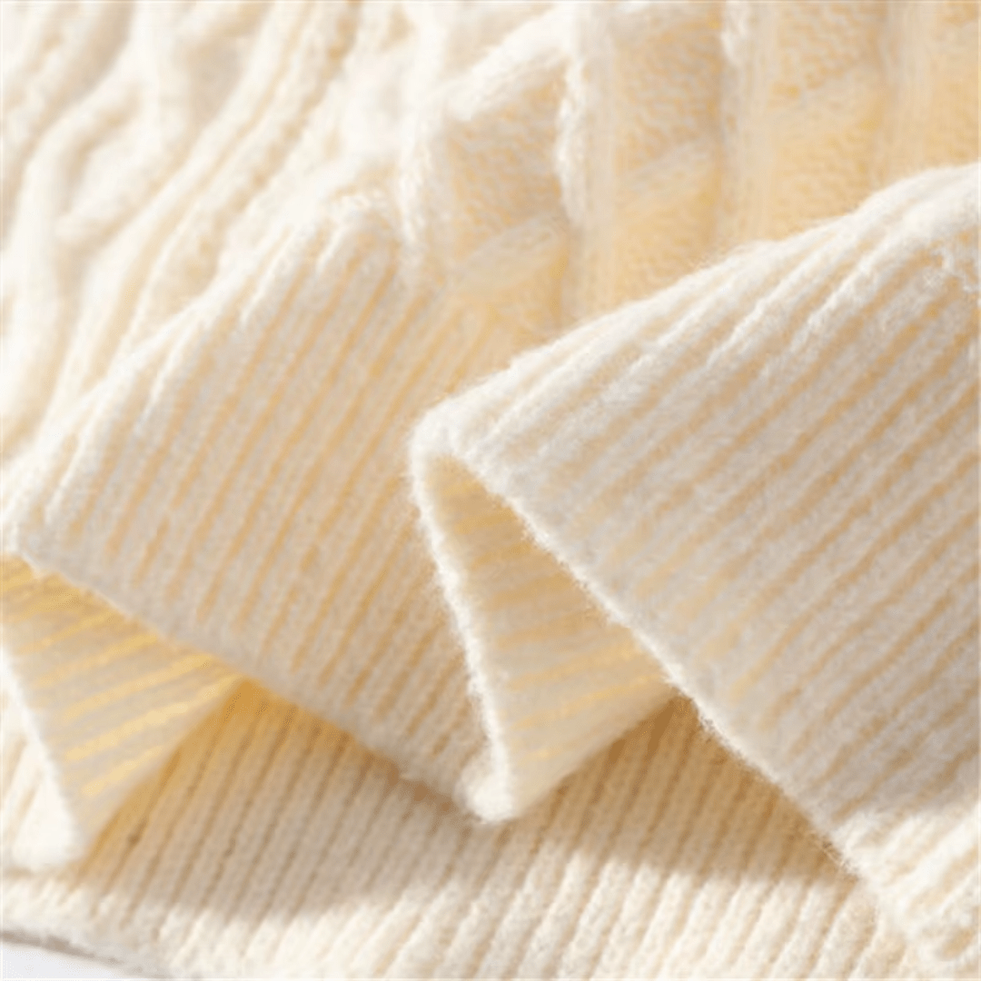 OLD MONEY TURTLENECK - Caprice Lifestyle